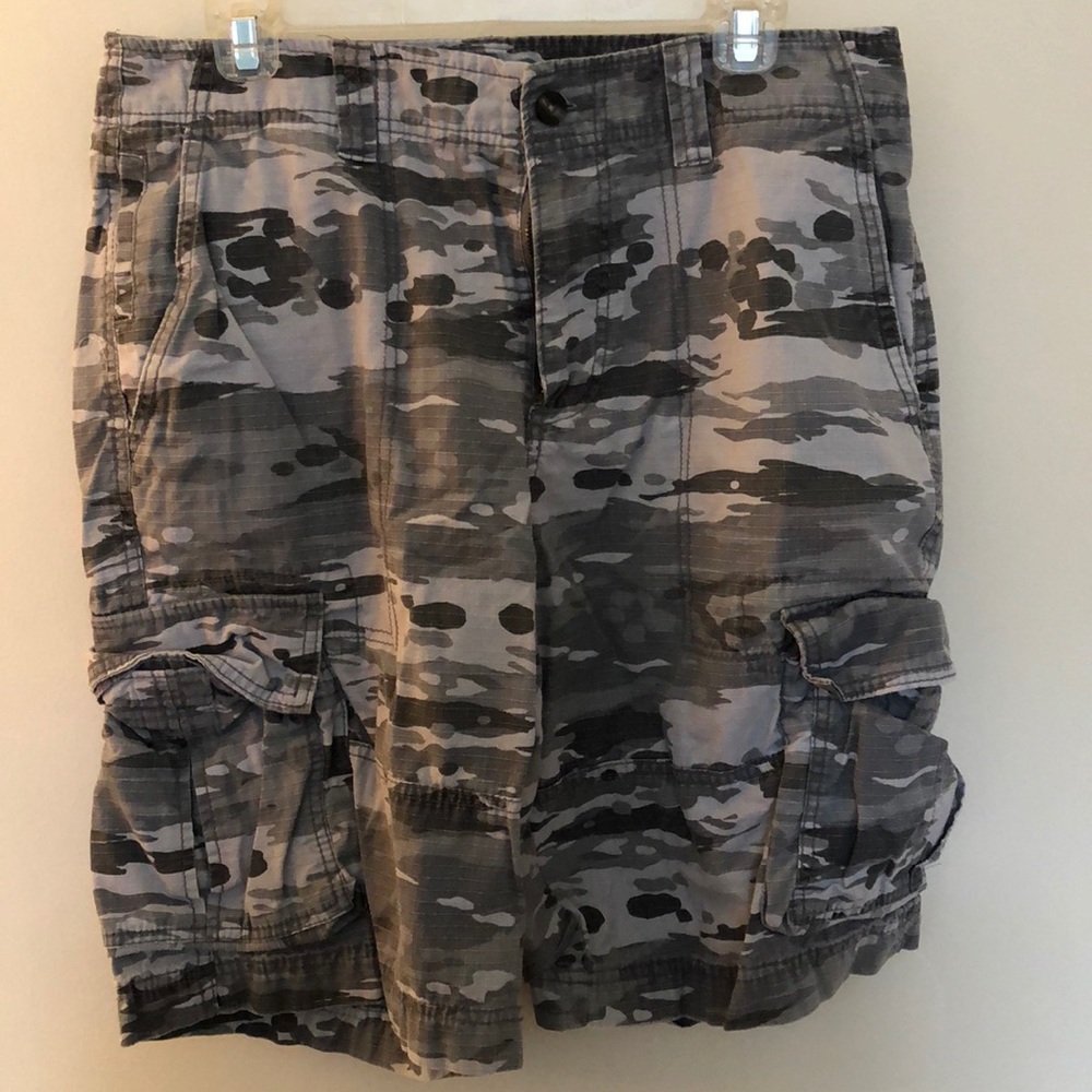Camo cargo shorts